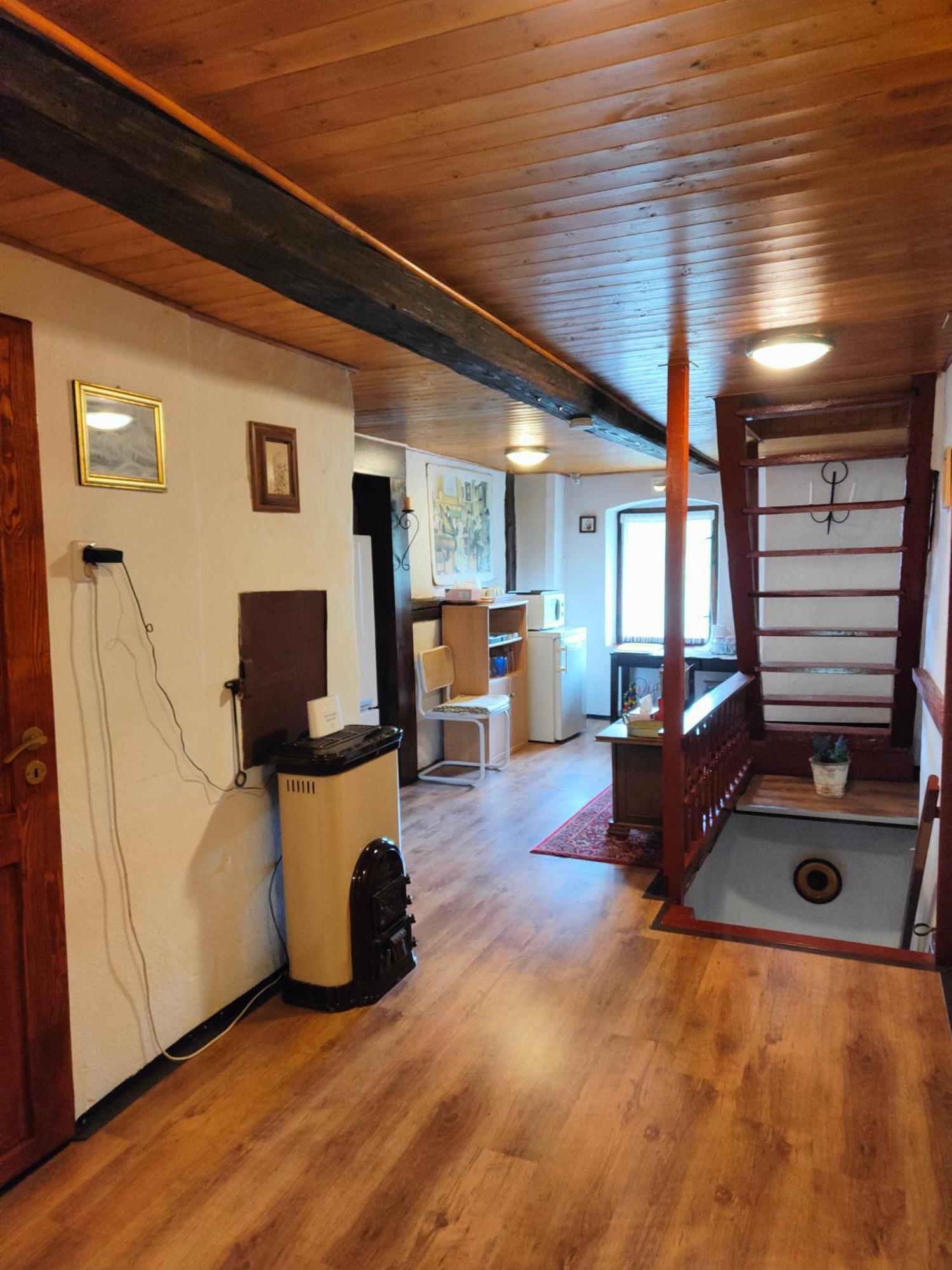 Bed And Breakfast Tvrz Velká Bukovina Exteriör bild