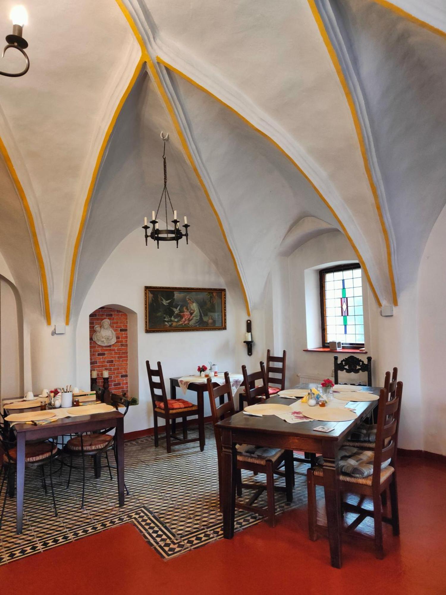 Bed And Breakfast Tvrz Velká Bukovina Exteriör bild